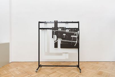 georg-karglfine-arts2019modern-alibisthomas-locher-garderobe-201902.jpg