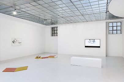 georg-kargl-fine-arts2022fogarasi-deballfivewaysoftellingtimeinstallation-view06web.jpg