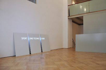 exhibitionview03.jpg